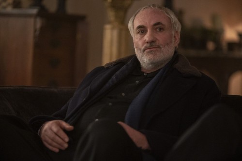 killing-eve-episode-308-are-you-leading-or-am-i-season-finale-promotional-photo-01.jpg
