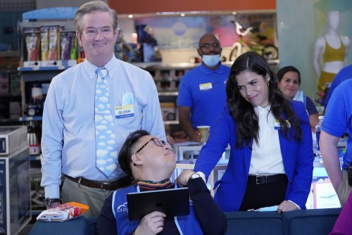 SUPERSTORE -- "California Pt 2" Episode 602 -- Pictured: (l-r) Mark McKinney as Glenn, Nico Santos a