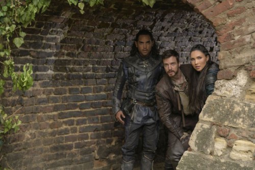 The Outpost -- "Go Ahead and Run" -- Image Number: OUT307_6339.jpg -- Pictured (L-R): Reece Ritchie 