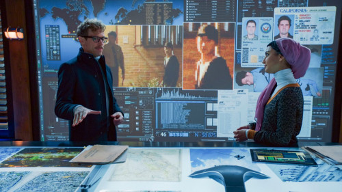 1207_ncis-los-angeles_photo33.jpg