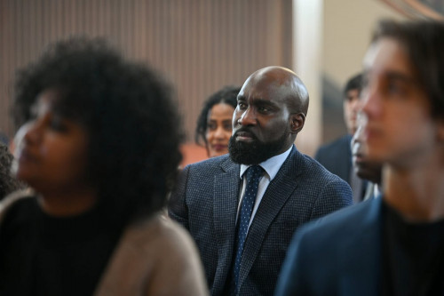 ZOEY'S EXTRAORDINARY PLAYLIST -- "Zoeys Extraordinary Girls' Night" Episode 210 -- Pictured: David S