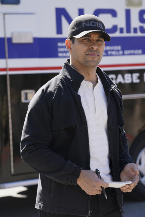 1813 ncis photo13