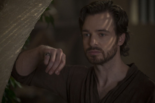 The Outpost -- The Price of Immortality -- Image Number: OUT3B09_0018 -- Pictured (L - R): Jake Stor