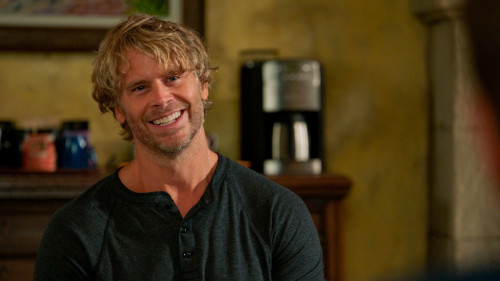 1308_ncis-los-angeles_photo06.jpg
