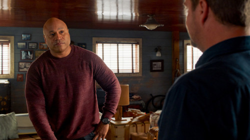 1308_ncis-los-angeles_photo19.jpg