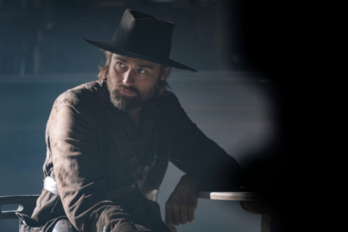 Douglas Booth as Red Bill - That Dirty Black Bag _ Season 1, Episode 1 - Photo Credit: Stefano C. Mo