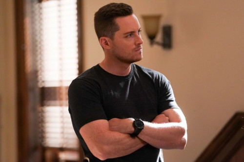 CHICAGO P.D. -- "Let it Bleed" Episode 1001 -- Pictured: Jesse Lee Soffer as Jay Halstead-- (Photo b