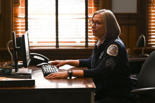 CHICAGO P.D. -- "Trapped" Episode 1014 -- Pictured: Amy Morton as Trudy Platt -- (Photo by: Lori All