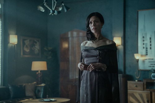Gotham Knights -- More Money, More Problems -- Image Number: GTK105b_0480r -- Pictured: Lauren Stami