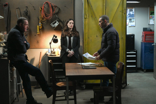 CHICAGO P.D. -- "Somos Unos" Episode 11009 -- Pictured: (l-r) -- (Photo by: Lori Allen/NBC)