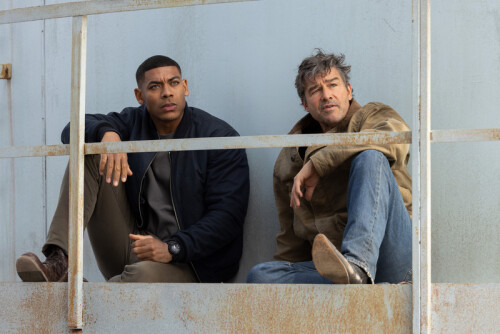 aaron-pierre-kyle-chandler-1.jpg