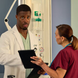 DOC_S3_Ep305_1138_RT_f.th.jpg